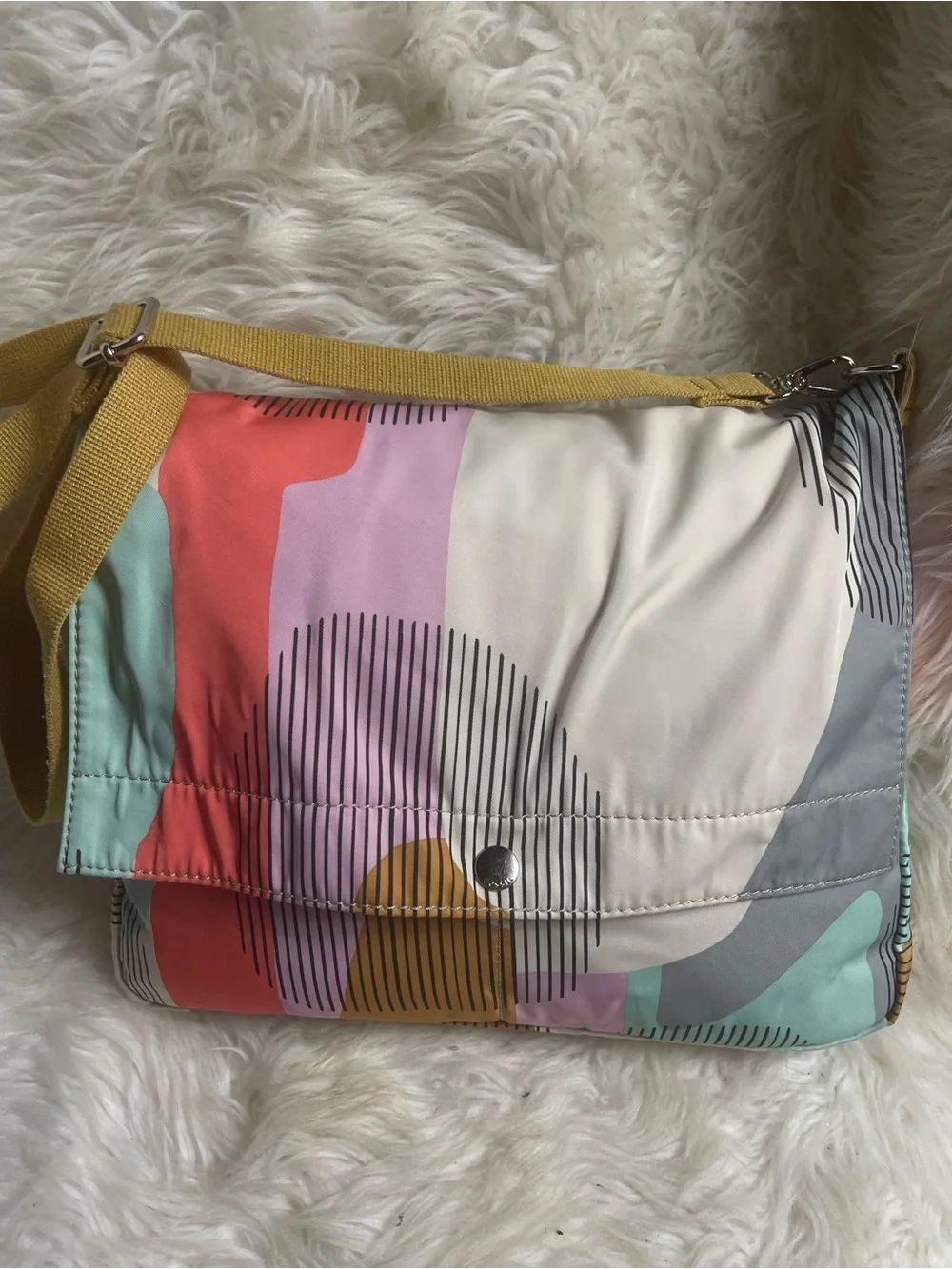 Multi-Color Patterned Crossbody Shoulder Bag - Picture 6 of 12